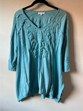Caite Embroidered Shark Bite Hem Boho 3/4 Sleeve Tee